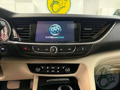 2018 Buick Regal Sportback Essence