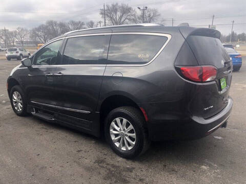2019 Chrysler Pacifica Touring L