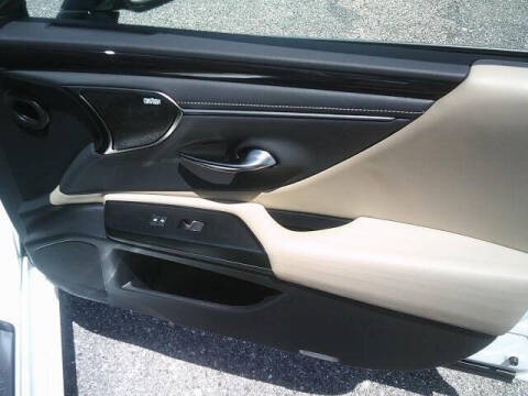 2021 Lexus ES 300h