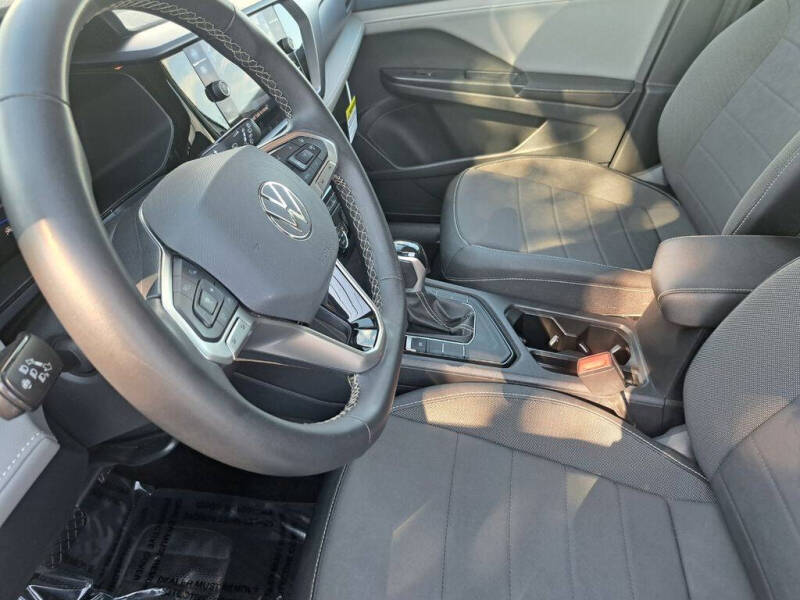 2024 Volkswagen Taos SE