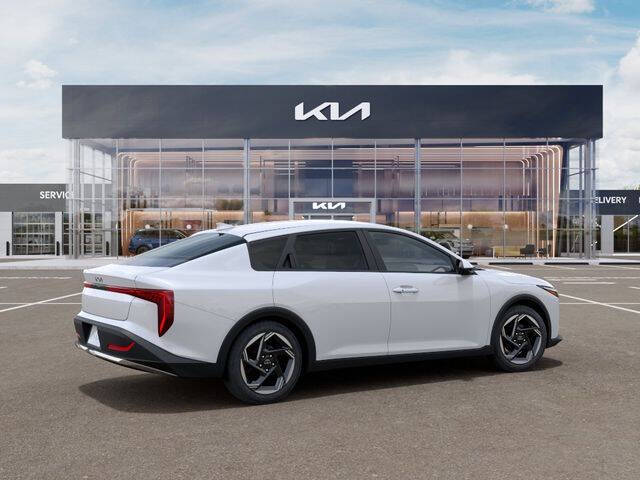 2026 Kia K4 EX