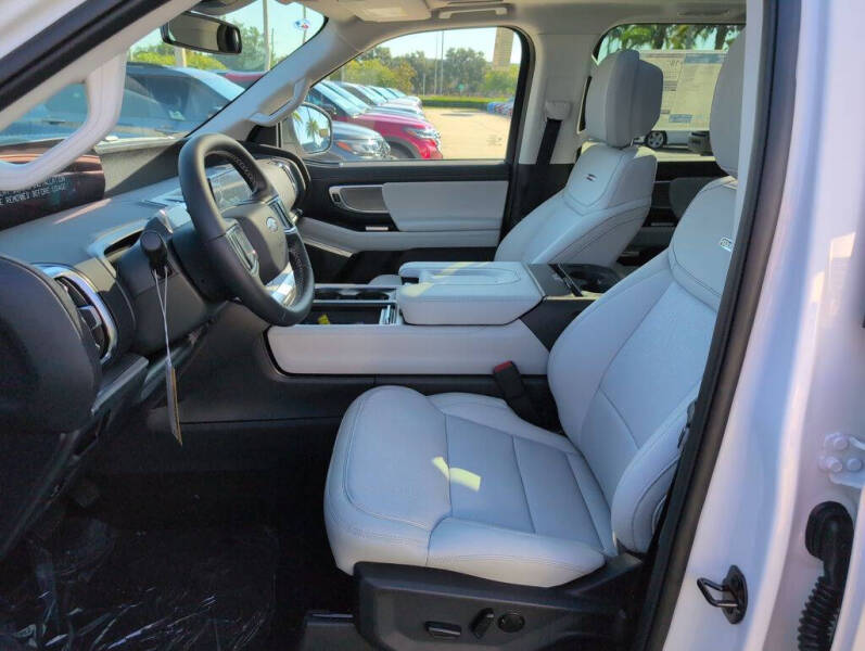 2027 Ford Expedition Platinum