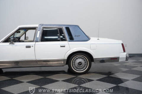 1985 Lincoln Town Car