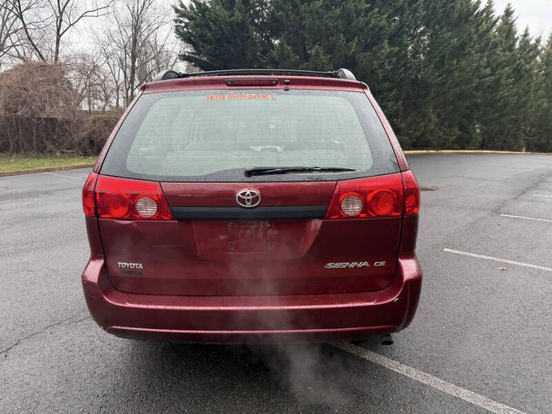 2006 Toyota Sienna CE 7 Passenger