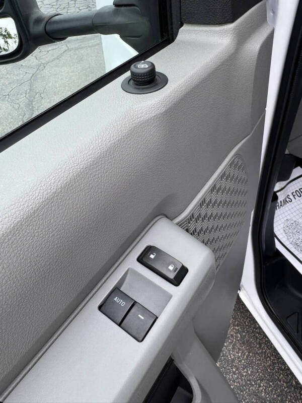 2021 Ford E-Series