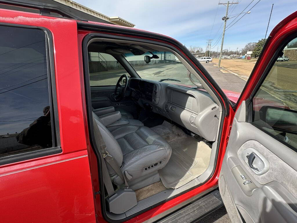 1998 Chevrolet Suburban 41