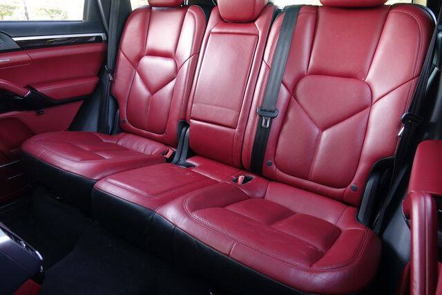 2016 Porsche Cayenne S