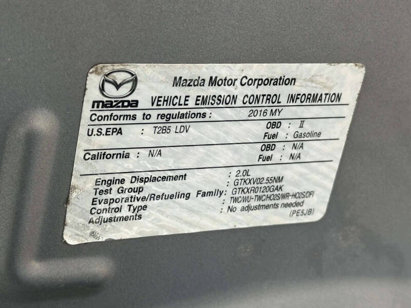 2016 Mazda MAZDA3 i Sport