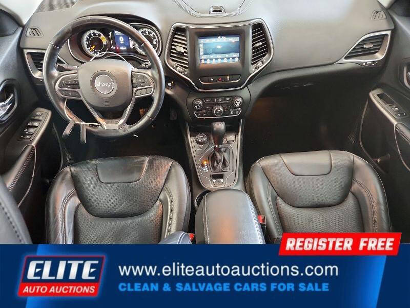 2021 Jeep Cherokee Latitude Lux