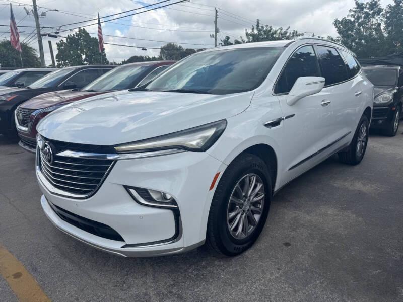 2022 Buick Enclave Essence