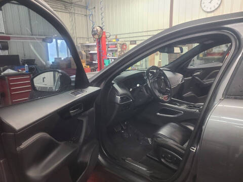 2017 Jaguar F-PACE 35t R-Sport