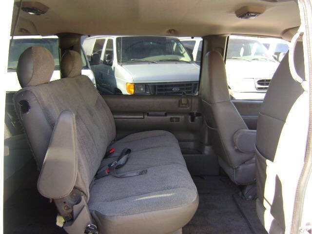 2003 GMC Safari