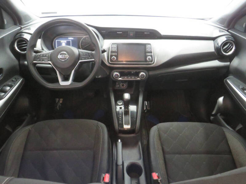 2020 Nissan Kicks SV