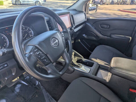 2023 Nissan Frontier S