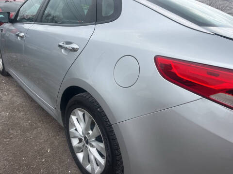 2017 Kia Optima LX