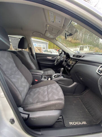 2016 Nissan Rogue SV