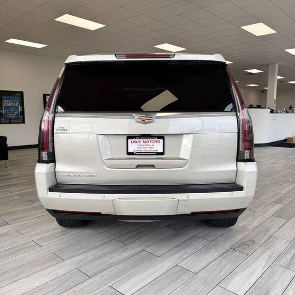 2017 Cadillac Escalade Luxury