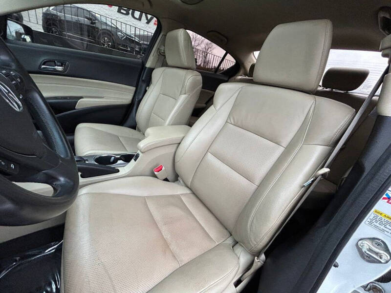 2014 Acura ILX 2.0L w/Tech