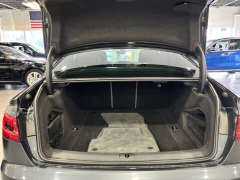 2017 Audi A4 2.0T quattro Prestige