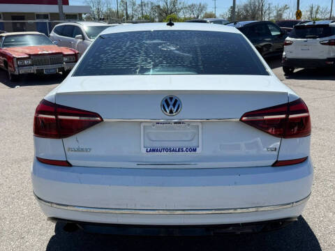 2017 Volkswagen Passat 1.8T R-Line