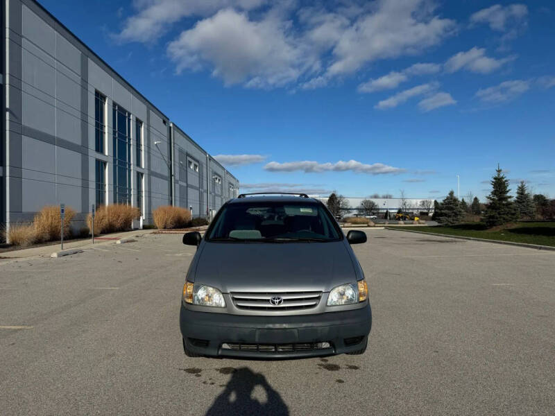 2003 Toyota Sienna CE