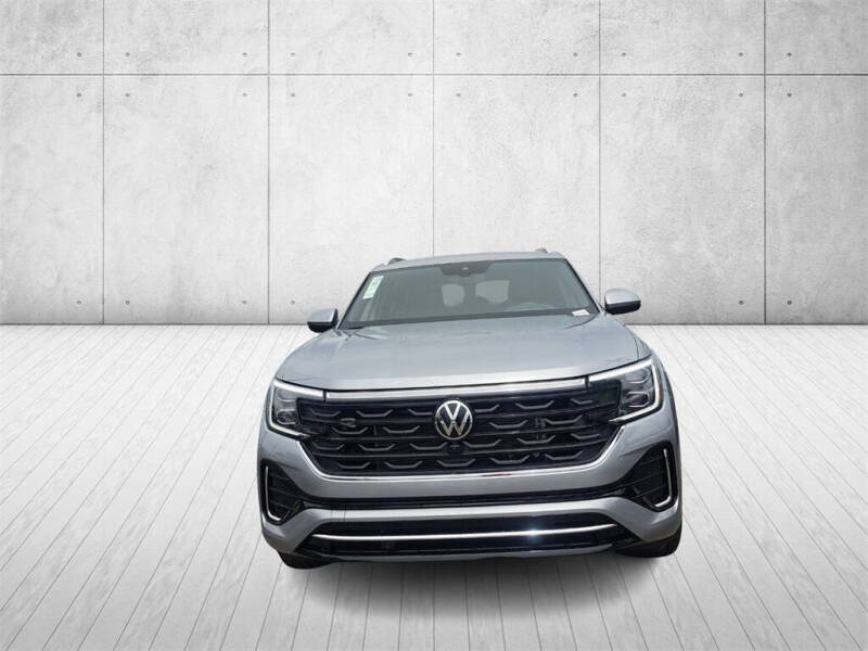 2025 Volkswagen Atlas Cross Sport SEL Premium R-Line 4Motion