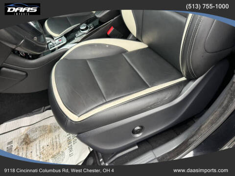 2017 Infiniti QX30 Sport