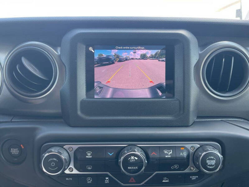 2023 Jeep Gladiator Sport