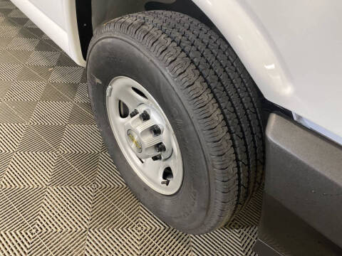 2025 Chevrolet Express 2500