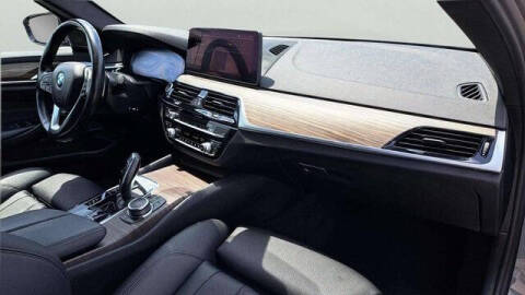 2022 BMW 5 Series 530e