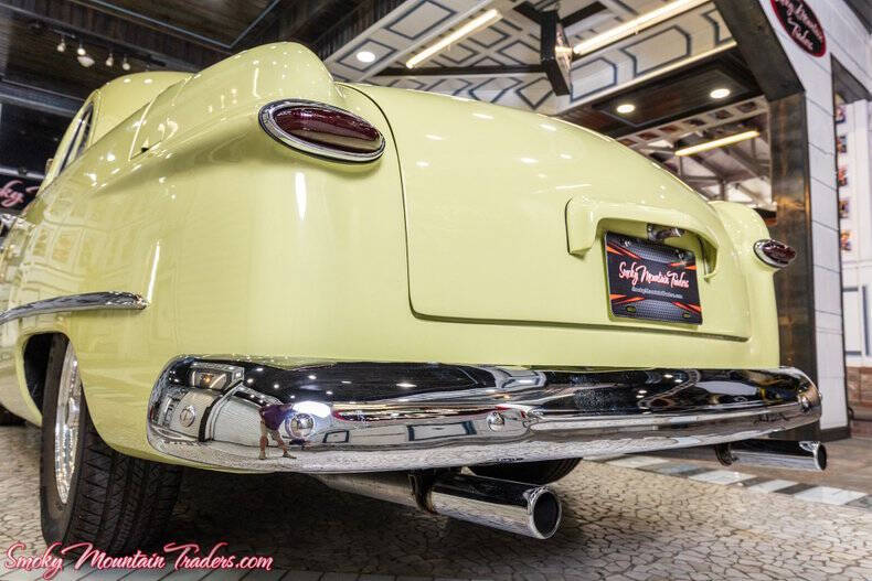 1950 Ford Custom Deluxe