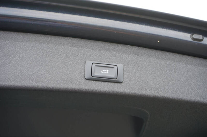 2015 Audi SQ5 3.0T quattro Premium Plus