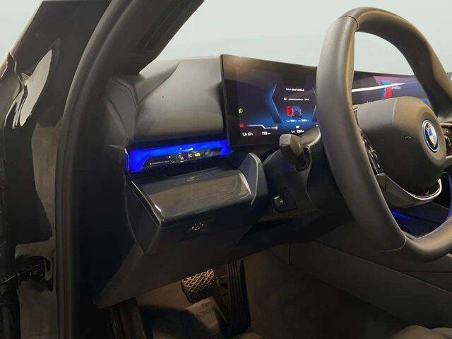 2025 BMW i5 eDrive40