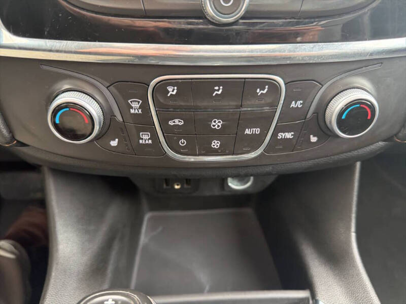 2018 Chevrolet Traverse LT Leather