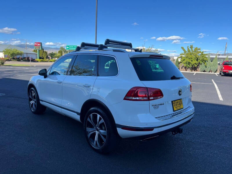 2017 Volkswagen Touareg Wolfsburg