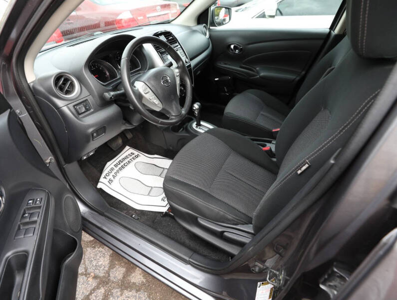 2017 Nissan Versa 1.6 SV