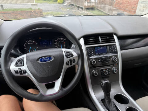2013 Ford Edge SE