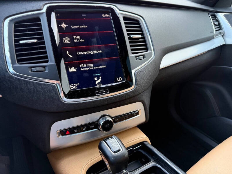 2018 Volvo XC90 T5 Momentum 7-Passenger