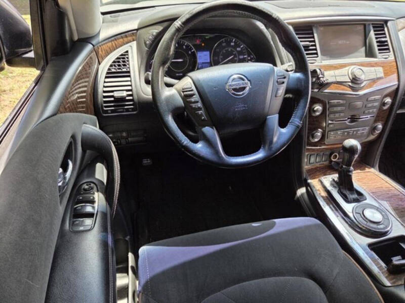 2017 Nissan Armada SV