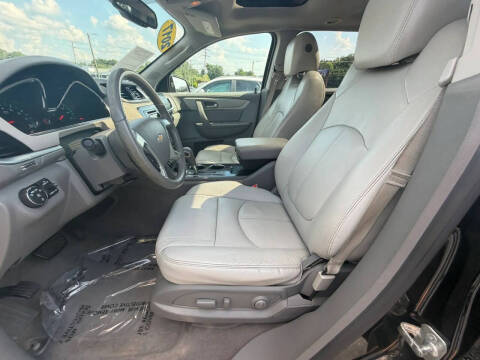 2017 Chevrolet Traverse LT
