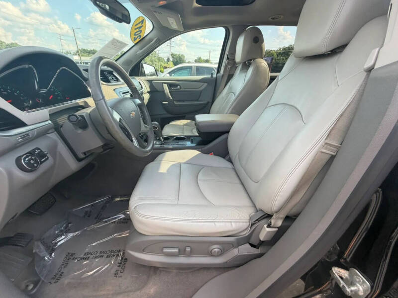 2017 Chevrolet Traverse LT