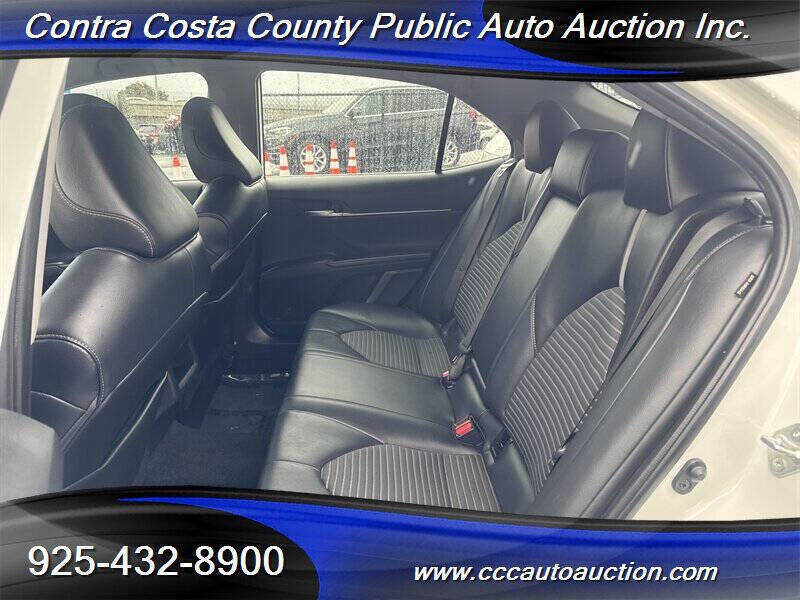 2021 Toyota Camry SE