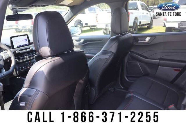 2025 Ford Escape Hybrid ST-Line