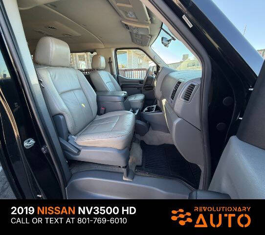 2019 Nissan NV 3500 HD SL
