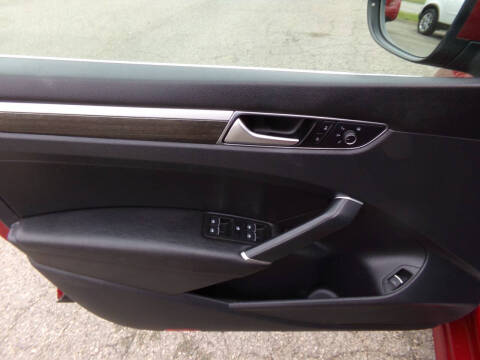 2016 Volkswagen Passat 1.8T SE