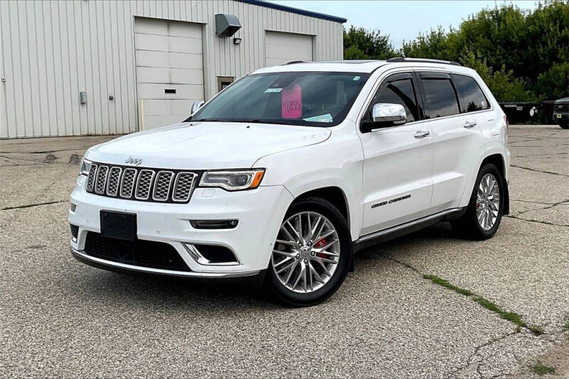 Used 2017 Jeep Grand Cherokee Summit with VIN 1C4RJFJT4HC633725 for sale in Montevideo, Minnesota