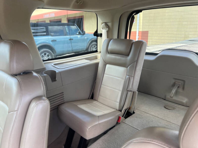 2004 Ford Expedition Eddie Bauer