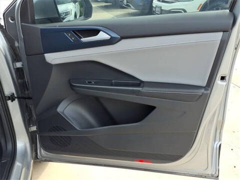 2024 Volkswagen Taos SE