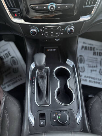 2023 Chevrolet Traverse LT