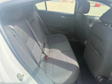 2017 Chevrolet Cruze LT Auto